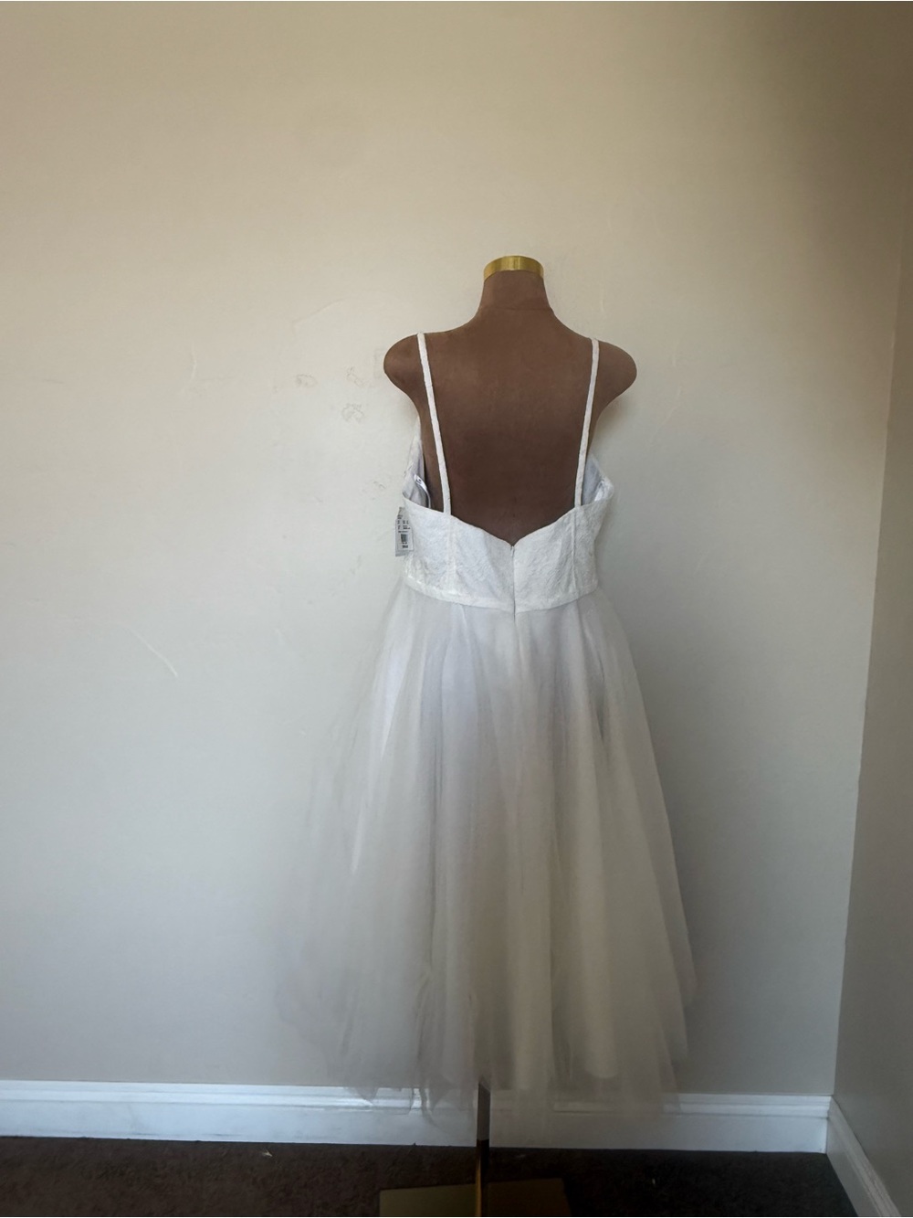 David's Bridal White Strapless Lace Sweetheart Tulle Midi Dress - Picture 3 of 7